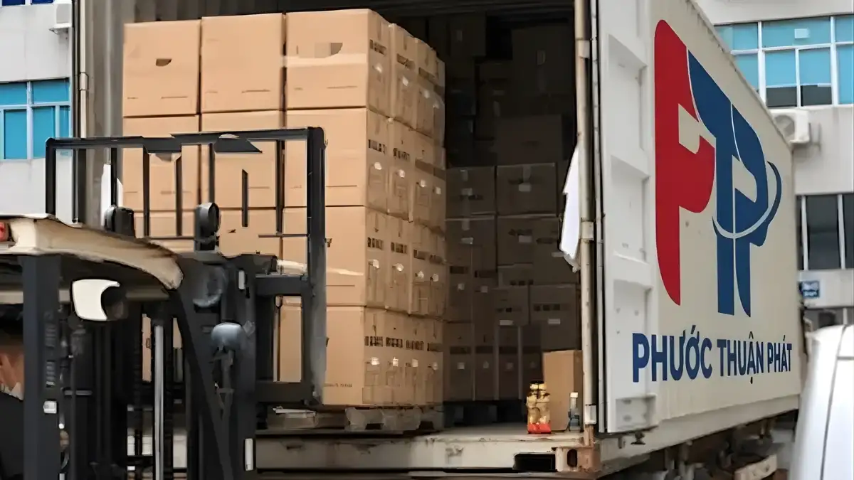 Dịch vụ bốc xếp rút container tại Phước Thuận Phát