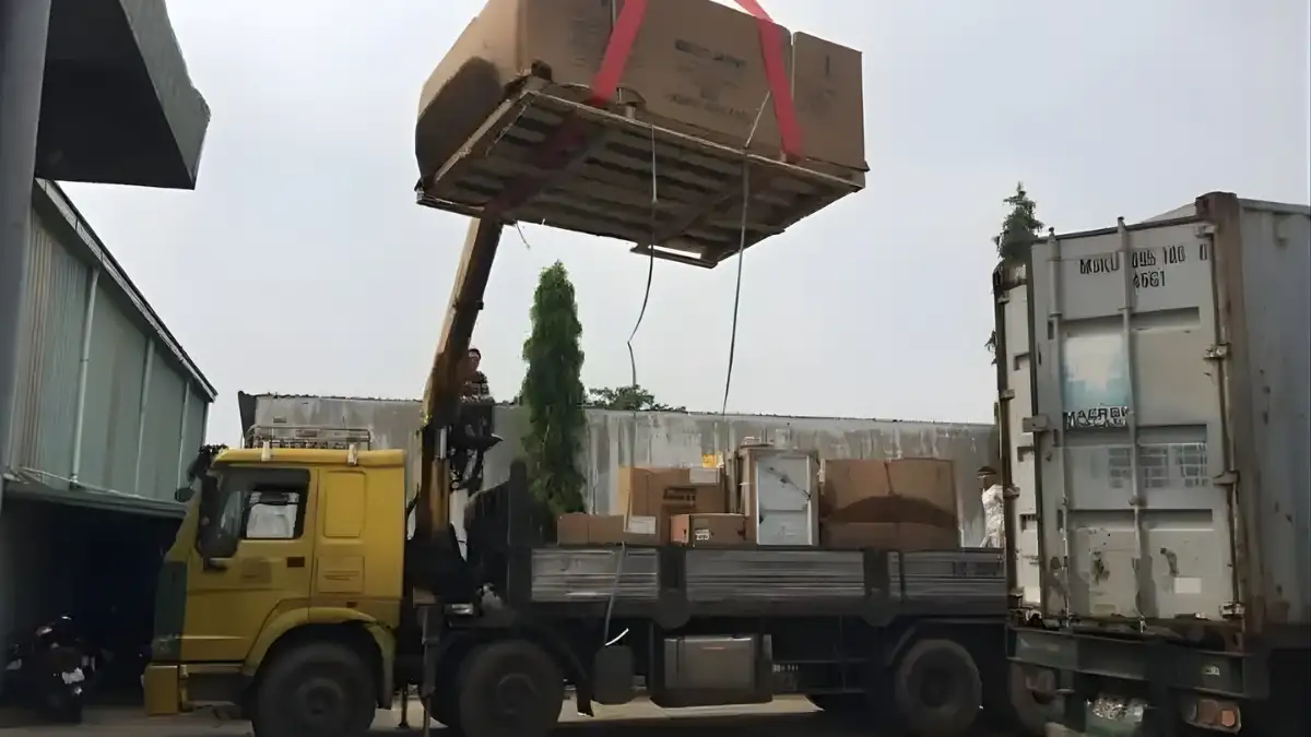 Dịch vụ bốc xếp nâng hạ rút container là gì?